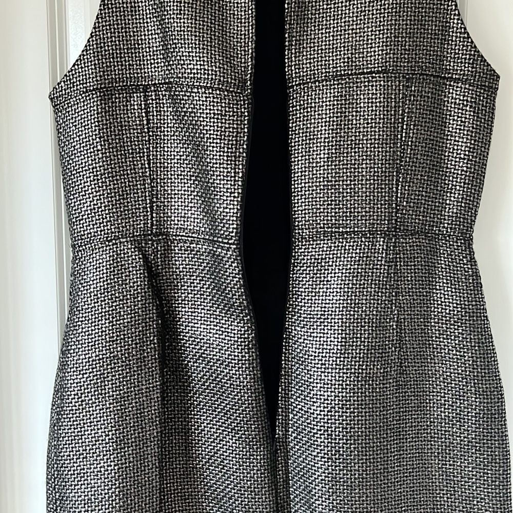 Banana Republic Sleeveless Dress - Picture 5 of 9